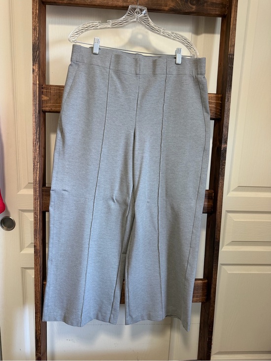 Jones New York Pants - Jones New York Light Gray Wide-Leg Trousers